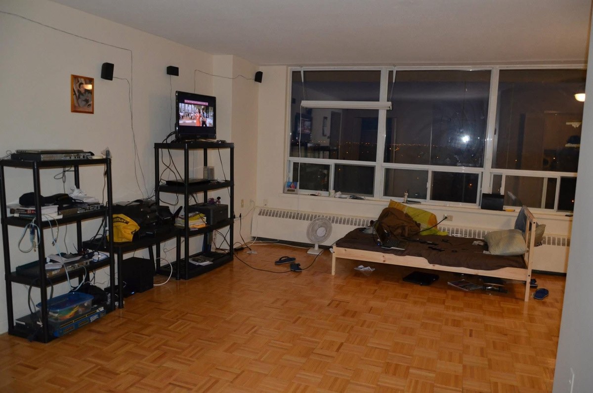 The original Scriptics apartment workspace in Toronto, 2009